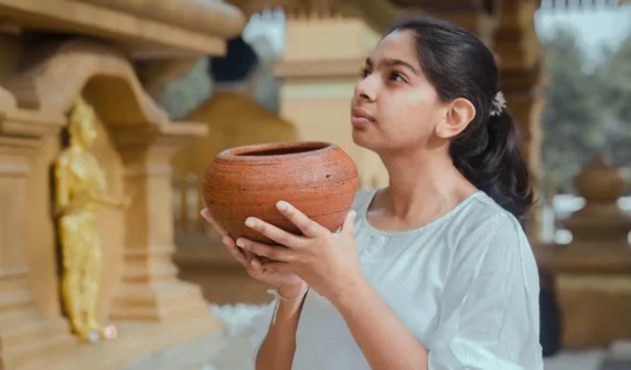 میرے کشکول میں بس سکۂ رد ہے حد ہے پھر بھی یہ دل مرا راضی بہ مدد ہے حد ہے