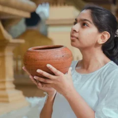 میرے کشکول میں بس سکۂ رد ہے حد ہے پھر بھی یہ دل مرا راضی بہ مدد ہے حد ہے