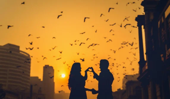 دل آگ میں فرقت کی جلتا ہے